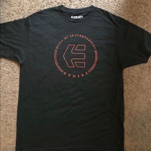 Etnies T-shirt